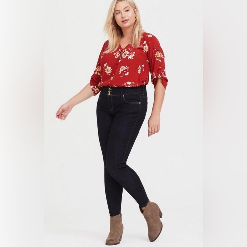 NEW! Torrid Super Soft Jegging Jeans Stretch Dark Wash SZ 22